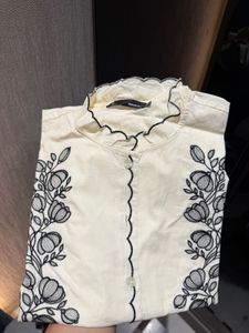 Lemoncurve Cream Embroidered Top Size 2XL