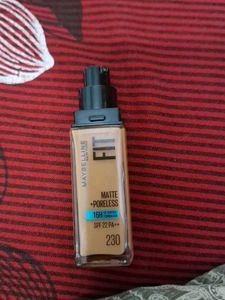 Maybelline Fit Me Foundation 230