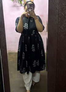 Stylish Black Kurta (Women’s)