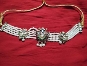 Exquisite Pearl Necklace &amp; Earring Set