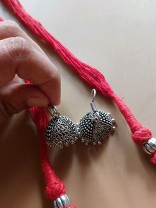 Neck Piece With Earrings