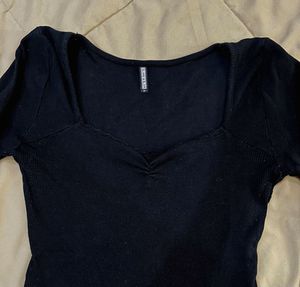 Black Ribbed Sweetheart Neck Top