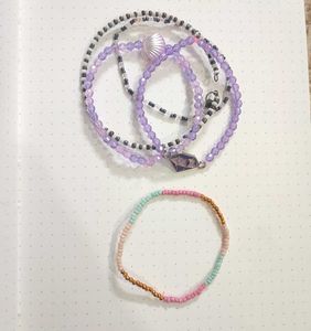 Beachy Bracelet Stack Of 5 🐚🏖️🌊