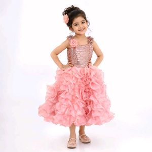 Sparkling Pink Ruffle Dress💃