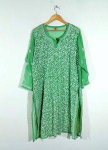 Green Embroidered Kurta For Women's
