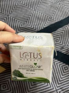 Lotus Herbals WhiteGlow Gel Creme
