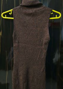 Sleeveless Brown Knit Top