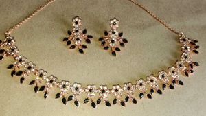 Elegant Black &amp; White Stone Necklace Set