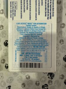 1-Day Acuve Moist Contact Lens