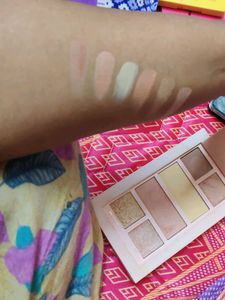 Revolution Pro Contour X Highlighter Pallate