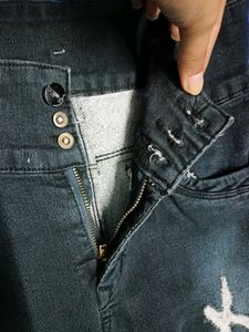 Distressed High-Waisted Skinny Jeans