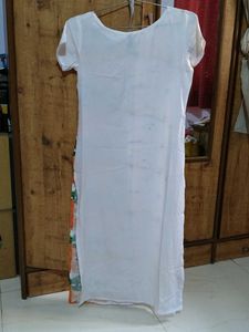 Unique Patterned White Kurti