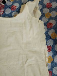 Embroidered White Cotton Kurti