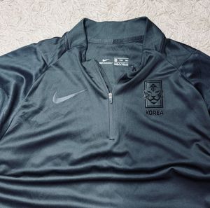 Nike South Korea 1/4 Zip Pullover