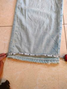 2000's Wide Leg Light Wash 👖🪐🐟