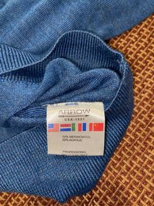 Arrow Sweater Size M