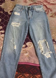 Ripped Jeans - Distressed Denim