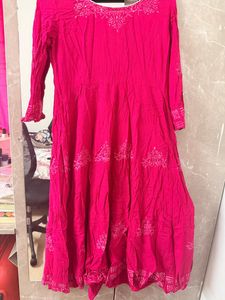 Elegant Pink Embroidered Kurta - Size S