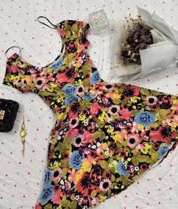 H&amp;M Vibrant Floral Print Fit &amp; Flare Dress