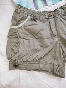 olive green cargo shorts
