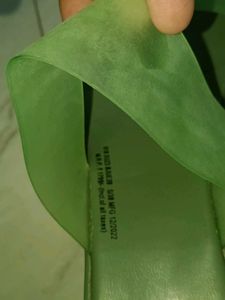 Green Jelly Slides - Trendy &amp; Comfy