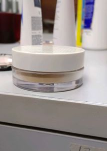 kay beauty banana loose Setting Powder