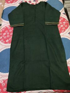 Solid Green KurtaSet with Gold Trim