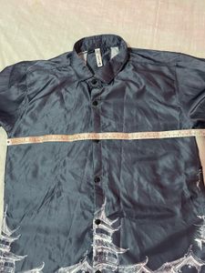 Stylish Men's Button-Up Shirt