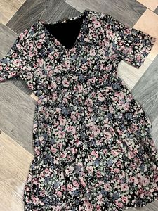 Chic Floral Mini Dress with Puff Sleeves