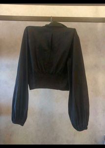 Roadster Cutout Crop Top