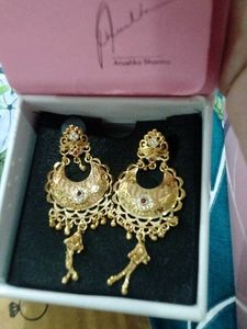 Elegant Gold Drop Earrings