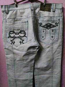 Light Wash Seamed Straight Leg Jeans