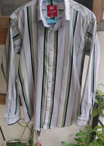 Incurve men's full sleeve striped shirt Good condi