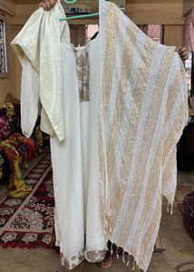Elegant White & Gold Embroidered Kurta Set