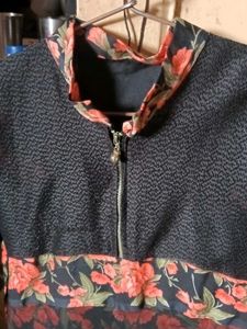 Floral Print Kurta with Zipper Detail
