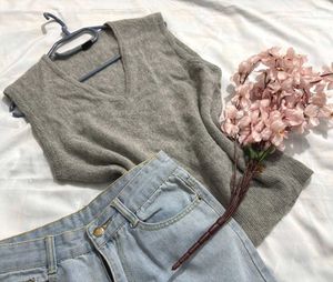 🎁Korean Cozy Knit Sweater Vest N