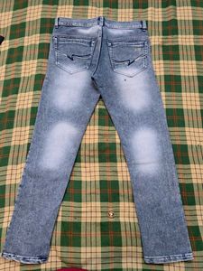 Stylish gray Wash Jeans