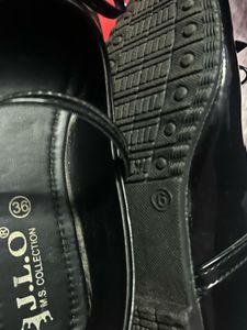 y2k bow loafers