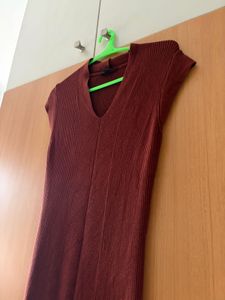 Wardrobe Maroon Striped Bodcon Dress with Belt