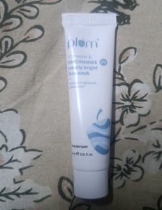 Plum Rice Water & Niacinamide Face Wash