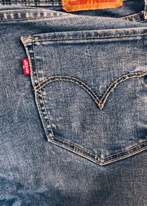 Levis Women Blue 711 Skinny Fit Light Fade Jeans