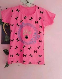 Casual Printed Women Black Top With Pink Tshirt