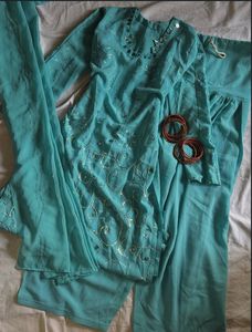 Stunning Emerald Green Embroidered Lehenga Choli