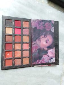 Million Colors Pressed Highlighter