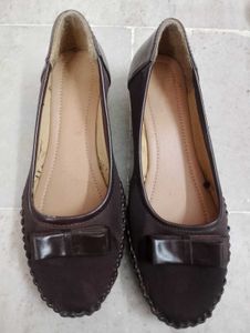 Chic Brown Ballet Flats with Bow Detail