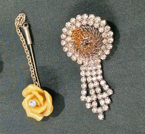 Set of 4 Vintage Brooches