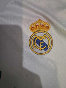 Real Madrid Jersey(2017), embroidery and patches