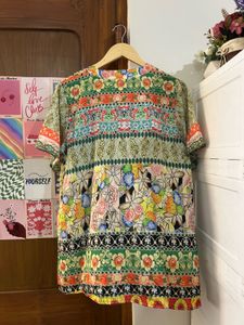 Vibrant Floral Print Kurta