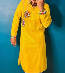kuchhi work Navratri men kurta