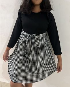 Cute Black &amp; White Girls Dress